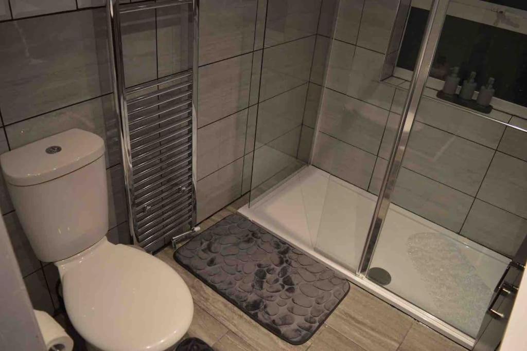 Villa Unique 4 Bed House In Derby Perfect For Contractors And Families Exterior foto